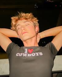 Dylan Hoover's Instagram, Twitter & Facebook