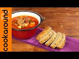 Di pronto utilizzo e' indicato come secondo o piatto unico da accompagnare con polenta, spetzli o riso pilaf. Zuppa Di Gulash Ricetta Ungherese Carne Di Manzo Youtube
