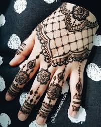 Скачать с ютуб cara melukis inai tangan dan kuku. Corak Inai Yang Boleh Bakal Pengantin Pakai Untuk Majlis Kahwin Pesona Pengantin