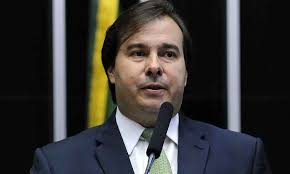 O parlamentar era apontado como favorito ao posto, e sua eleição confirmou mais uma vitória para governo de jair bolsonaro. Rodrigo Maia E Reeleito Presidente Da Camara Com 293 Votos Politica Estado De Minas