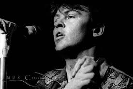 Paul Young ( Don't dream it's over) afternoon Family