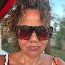 Where is live music in Maple Grove