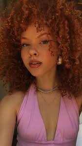 Pin de Karen Walcott, Writer em Estrella Eilinel “Esti” Buttonwood