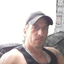 Vic Tavares's Instagram, Twitter & Facebook