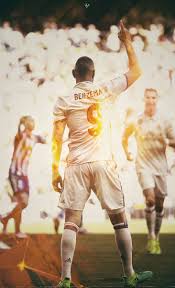 The great collection of karim benzema wallpapers for desktop, laptop and mobiles. As9gfx On Twitter Karim Benzema Real Madrid Wallpaper Lockscreen Hq Https T Co 0anjzwnaj8