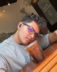 Mario Abrego (@mamaarioo) • Instagram photos and videos