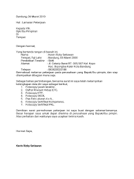 Akan tetapi, tak sedikit yang sulit membuatnya mengingat banyak faktor yang harus hal ini supaya surat lamaran kerja yang kamu buat bisa menjadi daya tawar dan dilirik perusahaan. Contoh Surat Lamaran Kerja Pdf