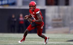 Download Wallpapers Lamar Jackson Match American Football Quarterback Louisville Cardinals Nfl Besthqwallpapers Com Lamar Jackson Sports Wallpapers Louisville Cardinals Football