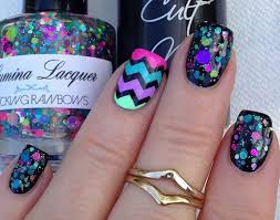 Stiletto nails are a kind of manicure, black and blue stiletto nails, with the addition of false nails on the tips. Pink Blue Green Purple Black Nails On We Heart It