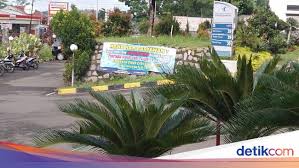 Jl situ no 11 babakan ciparay sukahaji bandung. Pegawai Rsud Cikalongwetan Tuntut Pembayaran Gaji Yang Ditunggak