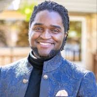 Corrina Holt's Instagram, Twitter & Facebook