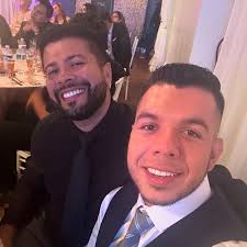 Que lindo recibir tus 15 a tu lado @alexamodel1 te amamos 😍