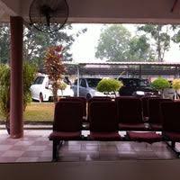 Kepala dinas pendidikan suwandi mengatakan, dari rp 544 miliar, sebesar rp 440 miliar lebih dipakai untuk menggaji 11.984 pegawai negeri tetap. Pejabat Pendidikan Daerah Petaling Perdana