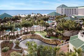 Escape To Our Lush Tropical Oasis Westinhhi Beachfront Hotels Hilton Head Island Resorts Hilton Head Island