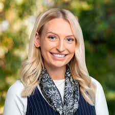 Toni Evans • Ray White