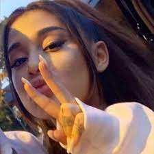 33 447 078 tykkäystä · 108 118 puhuu tästä. Pin By Mari On Cute Anime Character In 2021 Ariana Grande Ariana Grande Pictures Ariana