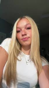 Alyssa Branch's Instagram, Twitter & Facebook