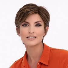 Paula Light's Instagram, Twitter & Facebook