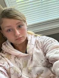 If anyone sees my daughter Zailey Buchanan, she went missing from the group  home in owensboro almost 48 hours ago. Please notify Kentucky State police.  With any information of her whereabouts.