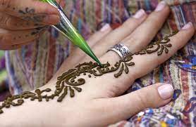 To achieve henna's popular dark brown color, henna is mixed with turmeric powder as described by the vedas, the indian hindi culture's religious texts. Henna Cultural Appreciation Or Cultural Appropriation Her Culture