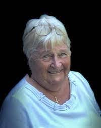 Jill Thorpe's Instagram, Twitter & Facebook