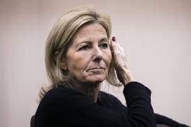Claire chazal pourrait bien faire ses cartons et quitter france 5 la saison prochaine selon les informations de telerama, à moins que ses efforts de lobbying parviennent une nouvelle fois à la. Paris Claire Chazal Cambriolee Les Voleurs Emportent 41 000 Euros De Bijoux