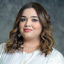 Safa Qureshi's Instagram, Twitter & Facebook