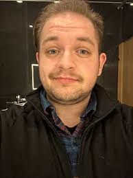 Any advice from any trans guy who's in a open relationship with a cis gay  man ? How do y'all manage dyphoria and gender envy and stuff when it comes  to that?