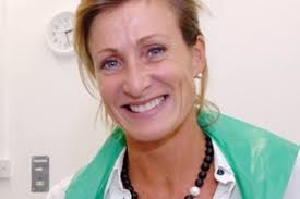 'Outstanding'eye surgeon is recognised