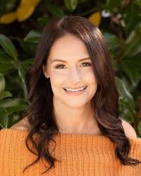 Bernadette Landry's Instagram, Twitter & Facebook