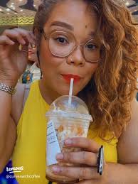 55 top Curvy Fashion Bloggers to Follow