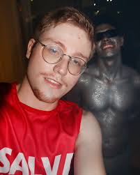 Ta titinho?? Fica não que os prateados chegaram!! 🥈 @sterblitch