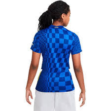 From authentic chelsea fc kits to crested souvenirs direct from stamford bridge, this is a true fan's first stop for officially branded gear. Nike Chelsea Fc Stadium Heimtrikot 21 22 T Shirt Blau Goalinn