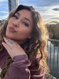 Kaylyn Thomas's Instagram, Twitter & Facebook