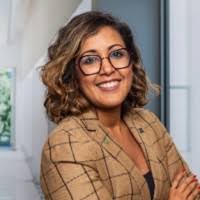 Alexandra Betancourt's Instagram, Twitter & Facebook