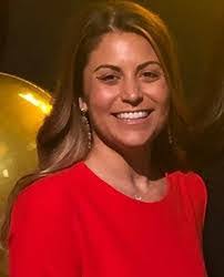 Leslie Papp's Instagram, Twitter & Facebook