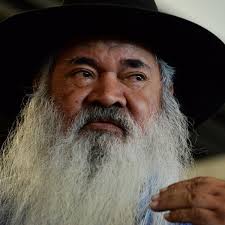 Pat Dodson says cashless welfare card a 'public whip' to control Indigenous  people