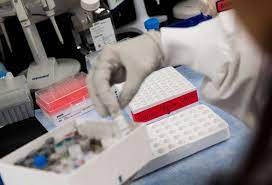 7, 2020, file photo, a vial of the novavax coronavirus vaccine is seen ready for use in a trial. Jtre El 60tzem