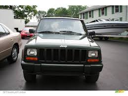 Emerald Paint For Cars 1997 Jeep Cherokee 4x4 Emerald Green Pearlcoat Color Tan Interior Jeep Cherokee 4x4 Jeep Cherokee Cherokee 4x4