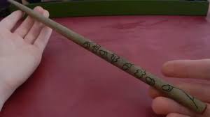 Luna ist eine meiner lieblingsfiguren von harry potter, weswegen ich mir auch ihren stab gekauft habe. Luna Lovegood Zauberstab Wand Harry Potter Youtube