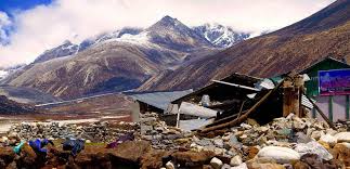 Some of the dead bodies on the higher altitude sectors of mount everest have also served as landmarks for mountaineers. Mount Everest Is Covered In Tons Of Trash And Dead Bodies Nepal S Government Hopes To Change That