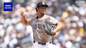 حصري - بنت عربيه تستعرض جسمها بقميص نوم شفاف ومثير