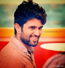 Vijay Devarakonda Wallpapers Top Free Vijay Devarakonda Backgrounds Wallpaperaccess