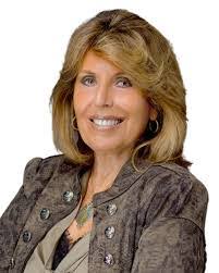 Ann List's Instagram, Twitter & Facebook