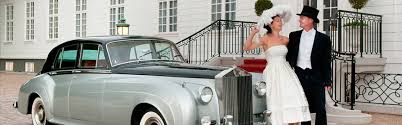 Sous ses airs de batmobile de luxe, le prototype 103ex trace les grandes lignes de la voiture du future imaginée par la prestigieuse marque du groupe bmw. Brussels Classic Wedding Car Hire Bookaclassic