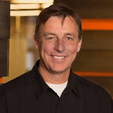 Edina Kalamperovic (@EKalamper)