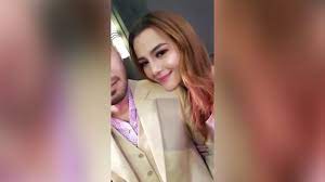 For more information and source, see on this link : Juliana Evans Dapat Ciuman Dari Suami Tengku Shariffuddin Shah Tengku Sulaiman Shah Al Hajj Youtube