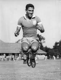 About garrincha not left many videos. Garrincha Personalidades Estadao
