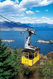 Sul posto sono presenti squadre dei vigili del fuoco e del soccorso. Funivia Picture Of Cableway Stresa Mottarone Tripadvisor