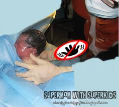 Kemudian yang ketiga terjadi di rumah kakek dari ayah saya (yang sebenarnya rumah tersebut cukup angker). Pengalaman Anak Ketiga Senangnya Bersalin Supermom With Superkids